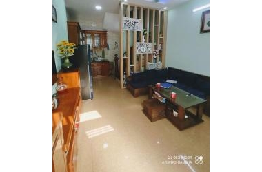 Bán nhà phố 8/3, Hai Bà Trưng, 5 tầng x 46m2 x 3.7 tỷ, 30m ra mặt phố. LH: 0912519472